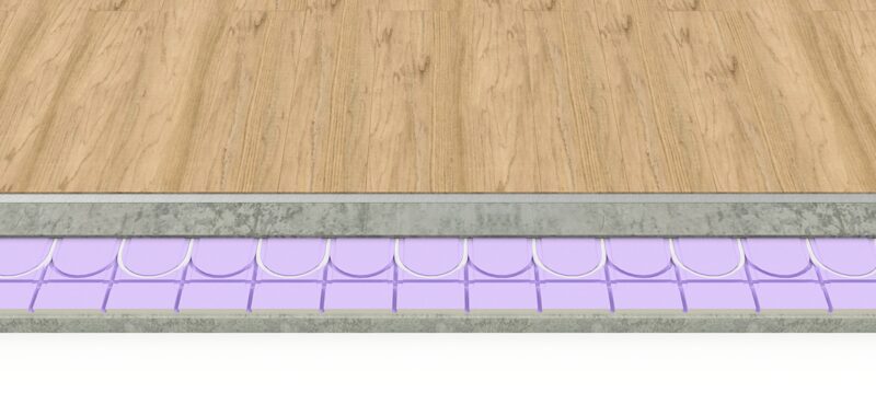 Cross-section diagram of an underfloor heating system showing purple heating pipes beneath a screed layer and wooden floor